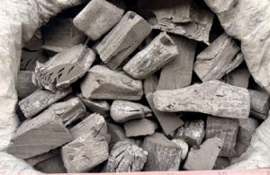 ラオス産工業用炭(備長炭)